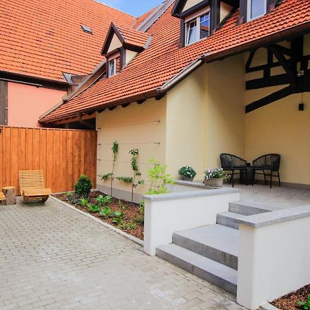 Gasthof Pension Zum Goldenen Hirschen Burgbernheim Exteriér fotografie